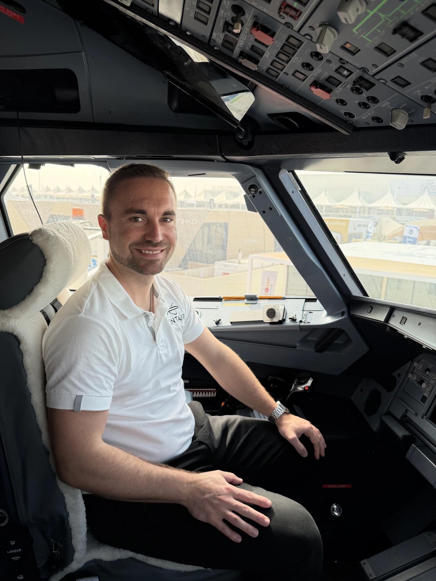 Etihad 787 Cockpit – persönliche 1:1-Betreuung